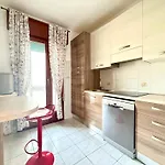 Centralissimo Antonella 8 - Piazza Brescia - Carraro Immobiliare Appartamento *